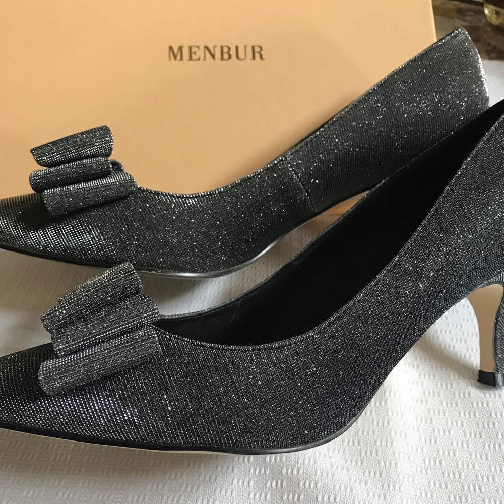 Designer Shoes - Picture 2 of 4